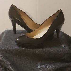 Mark Fisher Sydnie Pumps